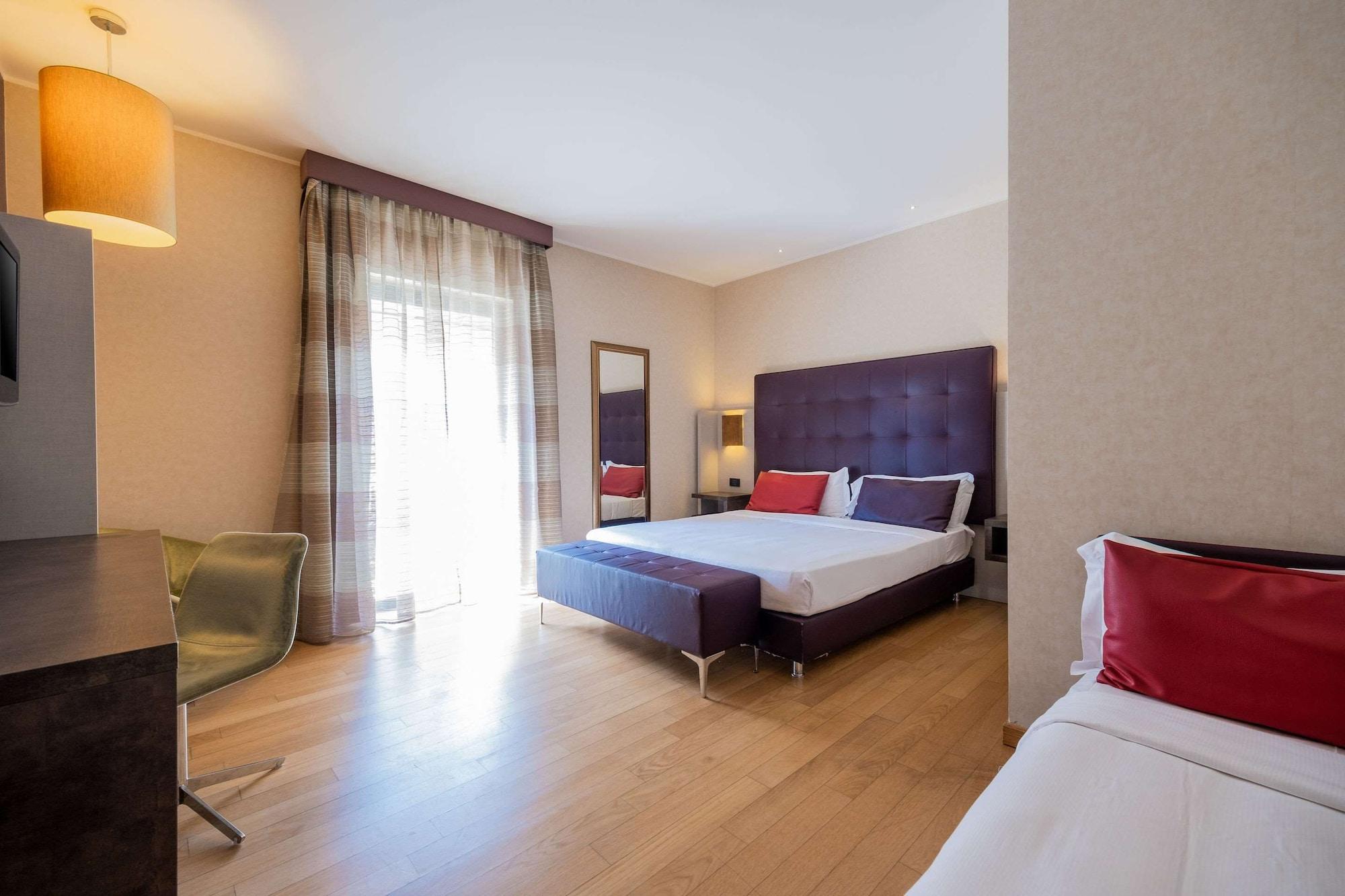 Rome Airport Hotel فيوميتشينو المظهر الخارجي الصورة