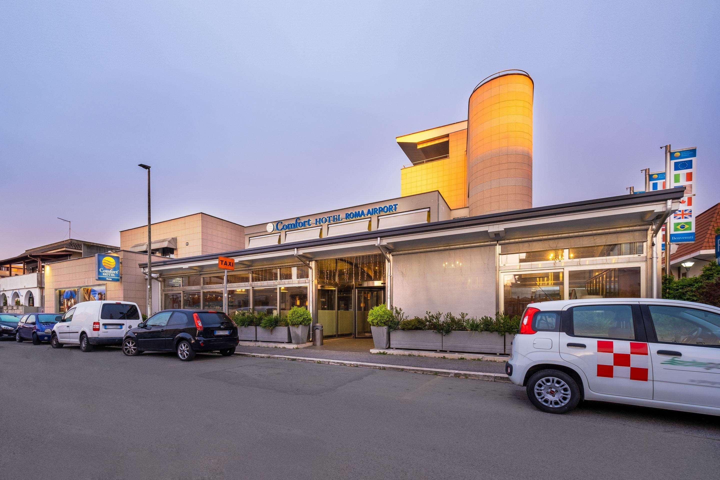 Rome Airport Hotel فيوميتشينو المظهر الخارجي الصورة