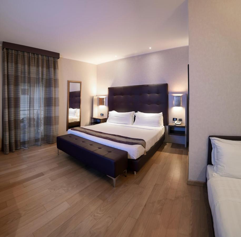 Rome Airport Hotel فيوميتشينو المظهر الخارجي الصورة